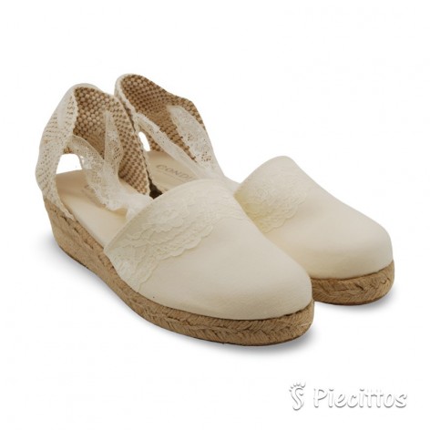 Esparteña Beige Con Puntilla